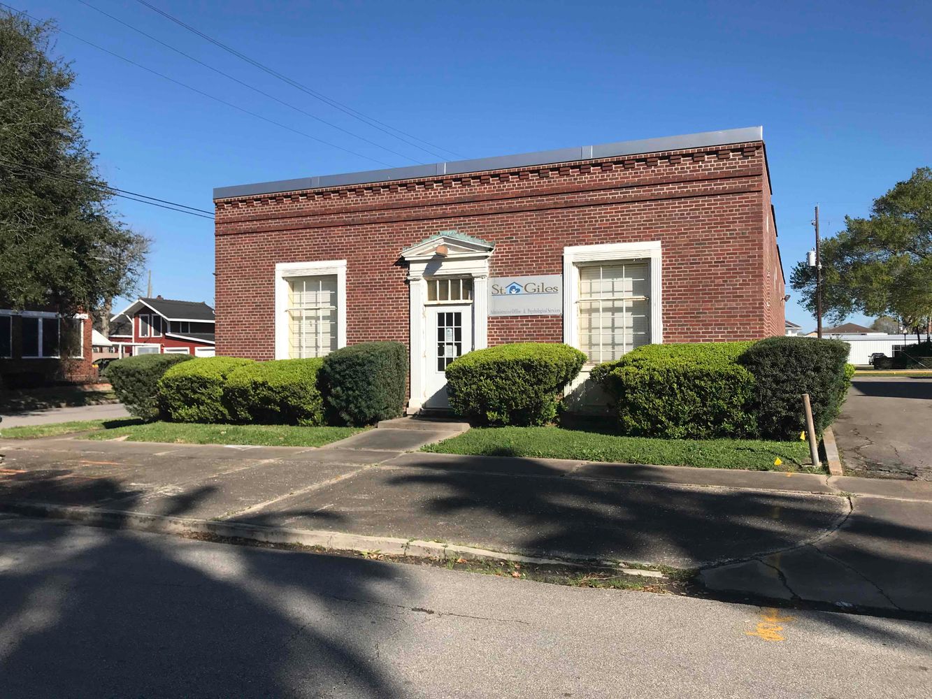 Office Building For Sale or Lease: 1890 Broadway St, Beaumont, TX 77701